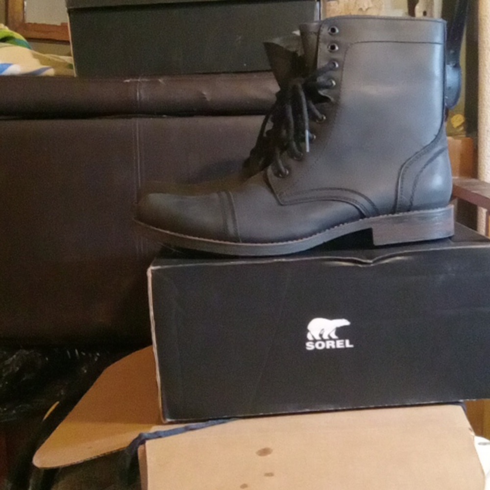 Steve Madden Men's Troopah-c Combat Boot men's black size 13 new too small